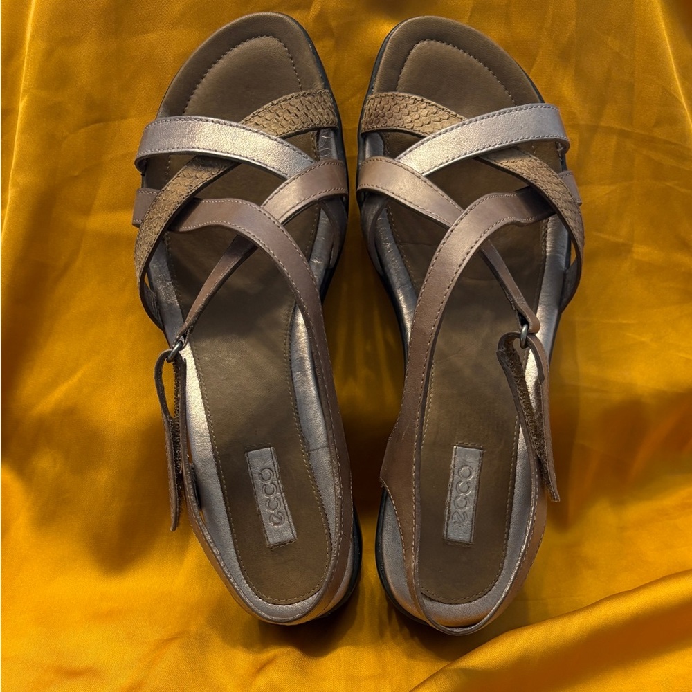 ECCO Women's Brown Leather Sandals